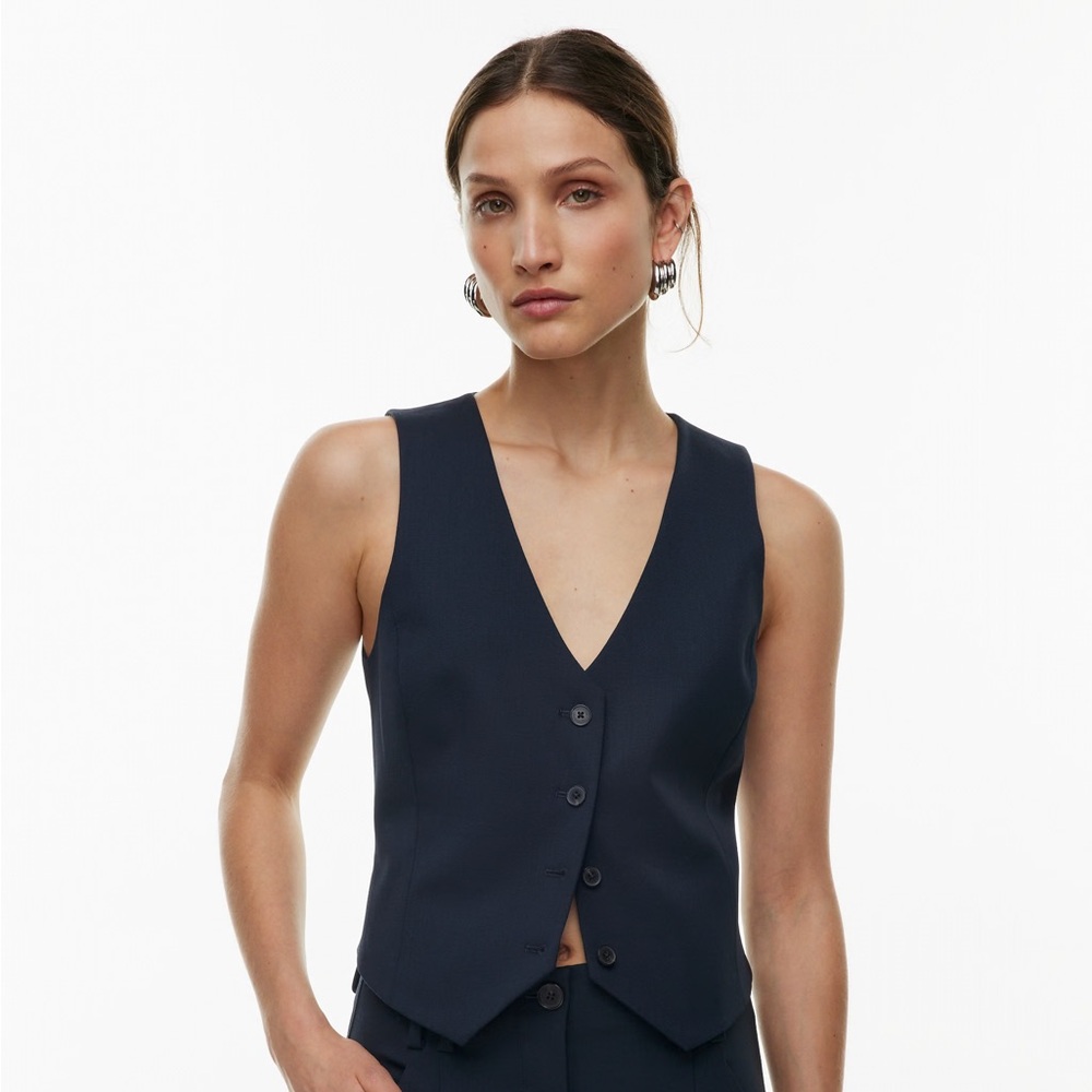 NWT Aritzia Babaton Navy Curio Vest ~ Size 2
